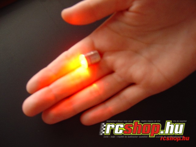 helimaxx_fix_led_es_helyzetjelzo_lampa_piros.jpg helimaxx_fix_led_es_helyzetjelzo_lampa_piros.jpg